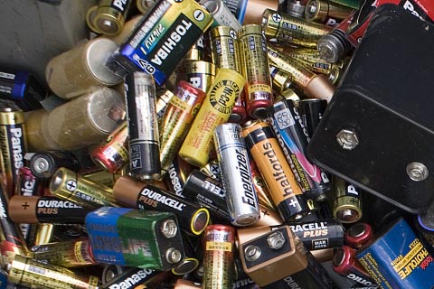 松桃苗族迓驾高价汽车电池回收_锂电池能回收